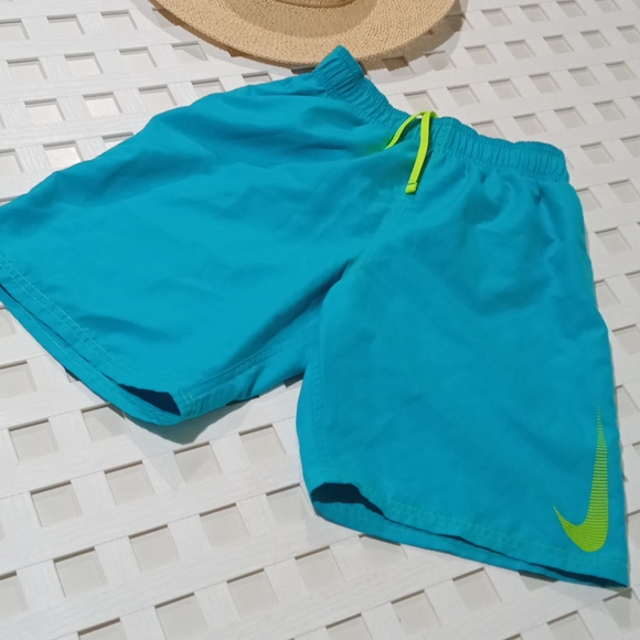 Nike Boy's Blue Swim Shorts Size L (11-13) - Picture 1 of 5